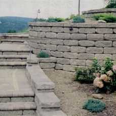 Retaining wall